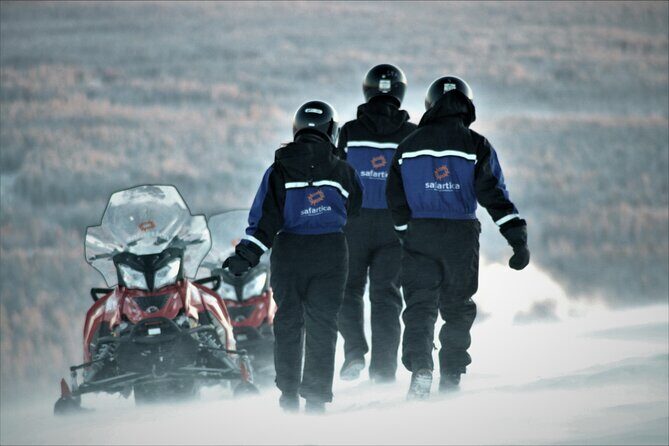 2-Hour Snowmobiling in Ylläs - The Practical Side: Logistics, Group, and Cost