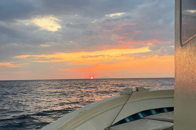 2-Hour Sorrento Coast Sunset Cruise with Dinner Experience - Who Is This Tour Best For?