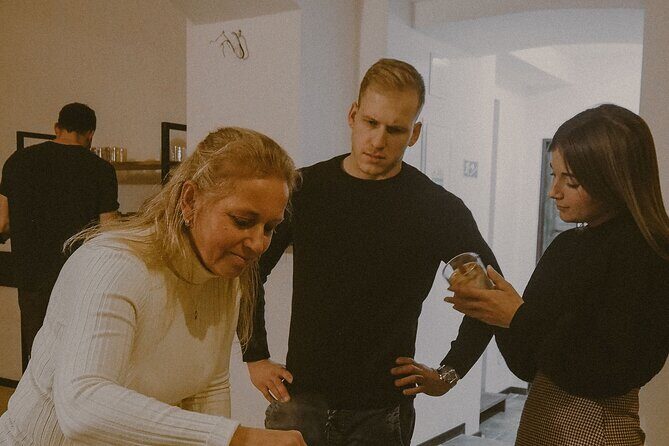 2 Hour Soy Candles Workshop in Prague - How the Experience Unfolds