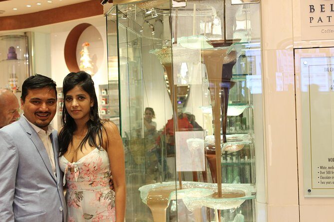 2-Hour Vegas Strip Walking Tour with Photos,Champagne & Vintage Vegas Goody Bags - Practical Tips for Your Tour