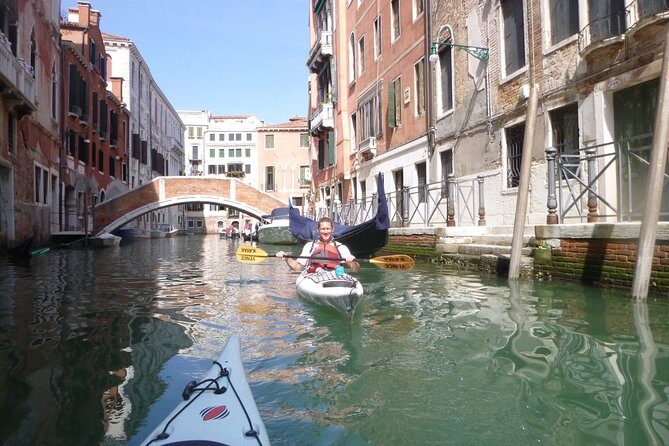 2 Hour Venice Canal Kayak Tour - Premium experience by day - An In-Depth Look at the Venice Canal Kayak Tour