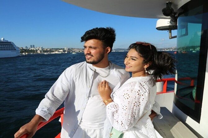 2 Hours Bosphorus Cruise Boat Tour in Istanbul - What to Expect on the Tour