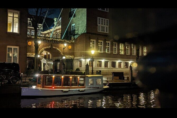 2 hours Private Boat Tour in Amsterdam with welcome drink - Exploring the Itinerary in Detail