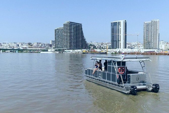2 hours / Sightseeing Boat cruise Drinks Included - Discover Belgrade from the Water: A Relaxing 2-Hour Sightseeing Cruise