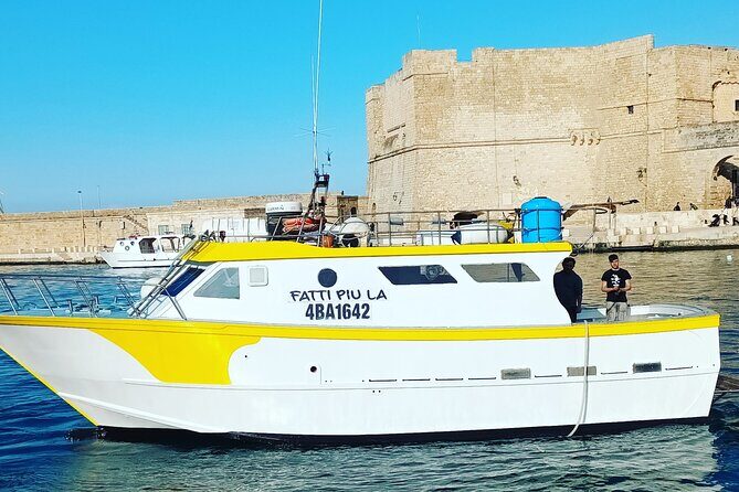2 hours tour on boat to Polignano a mare - An In-Depth Look at the 2-Hour Boat Experience
