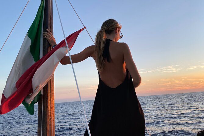 2 Hr Shared Cinque Terre Sunset Cruise with Swim Stop {wine inc!} - What the reviews say