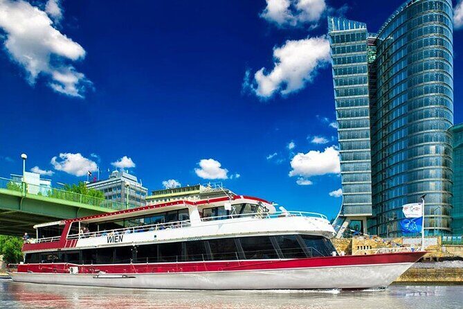 24-hour Hop-On Hop-Off with River Cruise - An Overview of the Tour