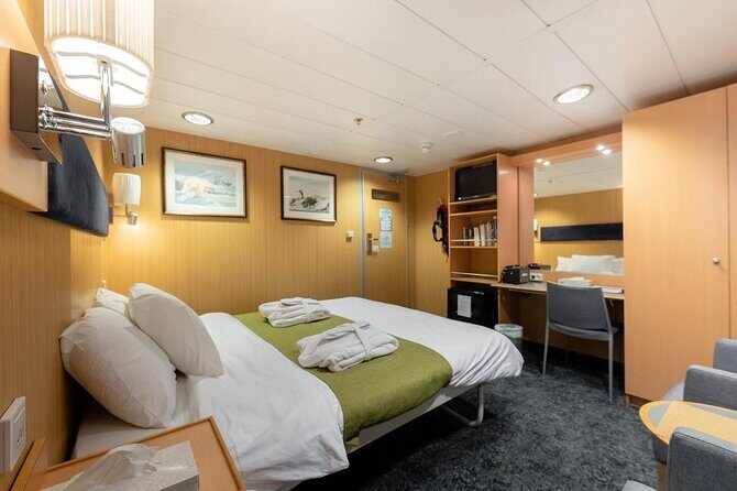 24hr Northern Lights & Whale Watching Cruise - FAQs