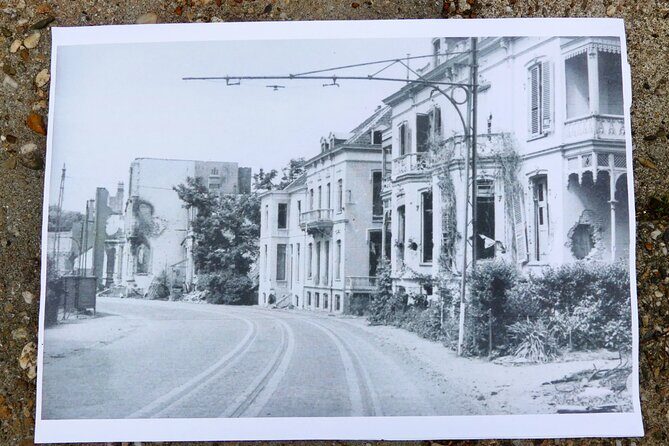 2,5 hour Battle of Arnhem Tour with Private Guide - Key Points