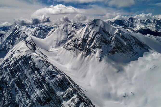 25-Minute Helicopter Adventure in Three Sisters Canmore - Who Is This Tour Best For?