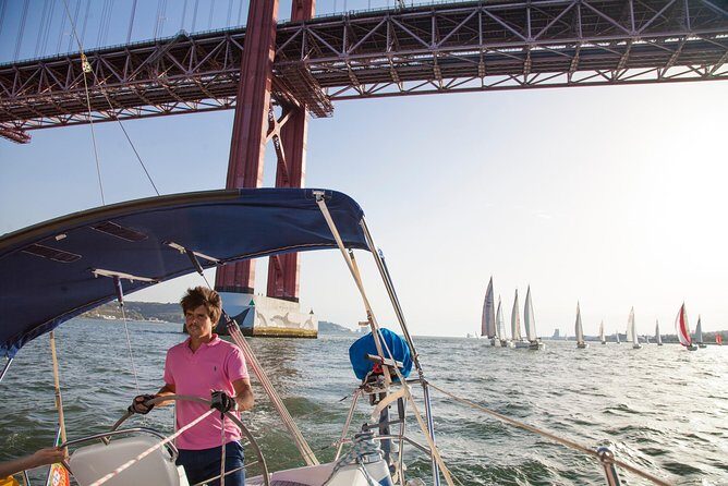 2,5h Lisbon Sunset Sail with Drinks and Snacks - FAQs