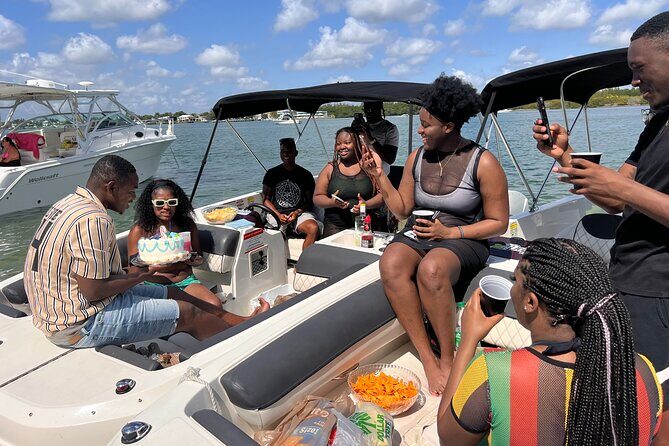 2Hr Private Boat Tour Miami Beach, Captain & Champagne, & Sandbar - FAQ