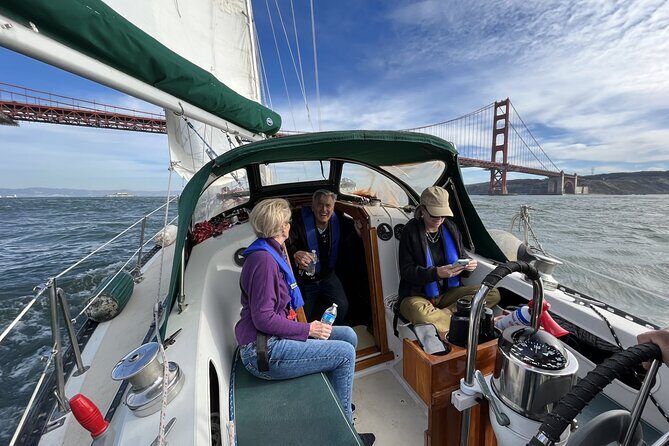 2hr. PRIVATE Sailing Experience on San Francisco Bay (6 Guests) - Key Points