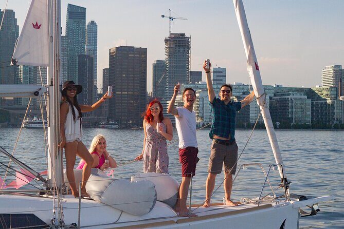 2hr Shared Sailing Experience in Toronto - What to Expect from the Toronto Sailing Experience