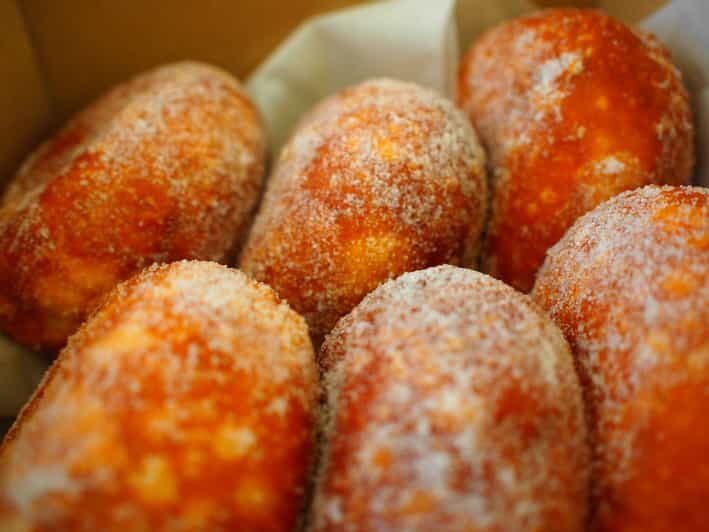 2nd)Diamond Head Hike w/ Malasada Starts at 7:00 a.m. - A Closer Look at the Experience