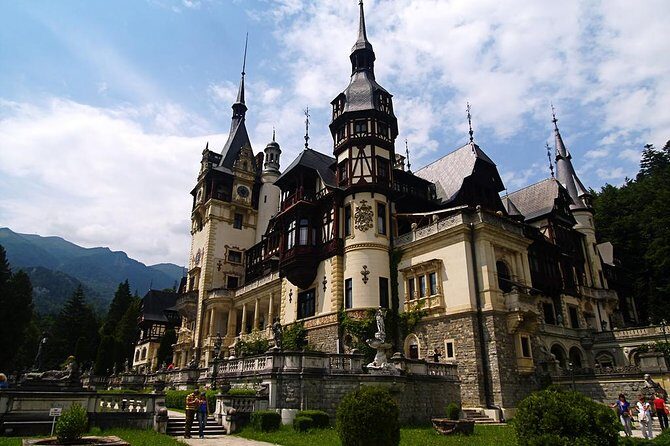3-Castle: Peles,Bran,Rasnov,Sinaia Monastery from Brasov w pickup - Key Points