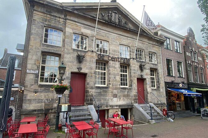 3 Course Walking Dinner in Delft with Guided Tours in Between - Who Should Consider This Tour?