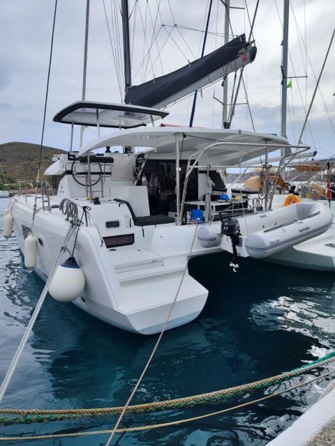 3-Day Crewed Charter "The Relaxing"- Lagoon 42 catamaran - What’s Included and What’s Not