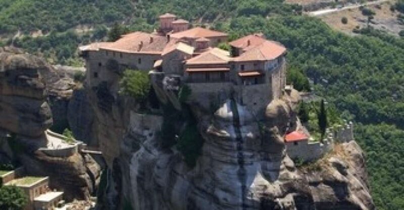 3-Day Delphi & Meteora Tour with guide,tickets,hotel pick up - Who is This Tour Best For?