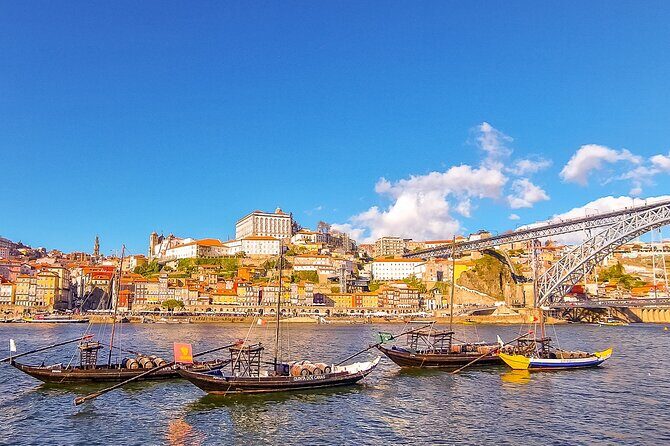3-Day Lisbon to Porto & Douro Valley Private tour - Day 1: From Lisbon to Porto via Historic Towns