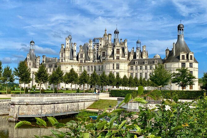 3-Day Private Normandy, Brittany, 3 Loire Castles Guided trip - Exploring the Itinerary: What to Expect Each Day