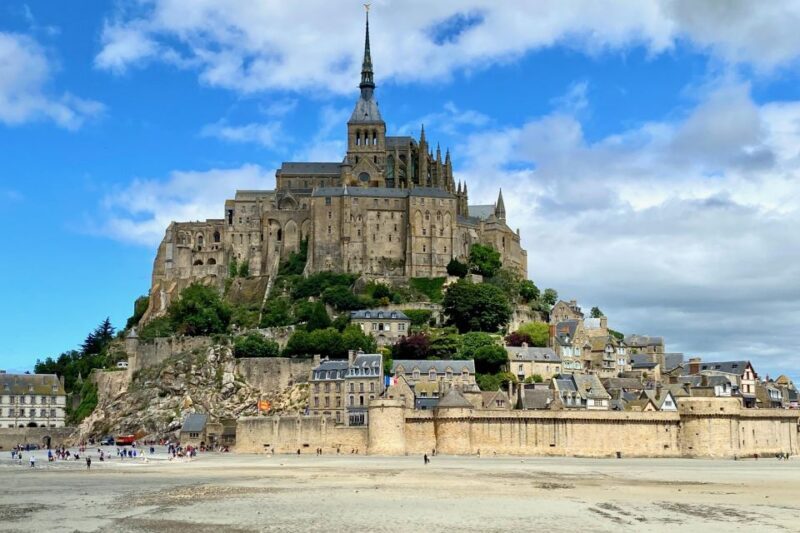 3-day Private Normandy D-Day M.St-Michel 3 Loire Castles - Exploring the 3-Day Private Normandy D-Day & Loire Castles Tour: A Realistic Look