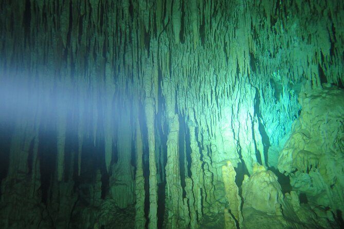 3 days diving in cenotes for certified divers - Key Points