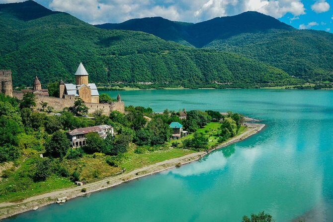 3 Days Georgia Tour package - The Practical Side: Transportation, Cost, and Flexibility