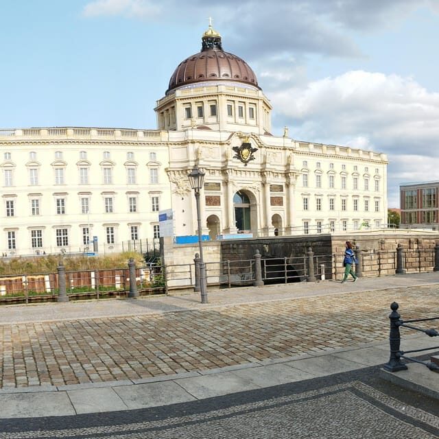 3 Days Private Guide Berlin By Walking and Public Transport - FAQs