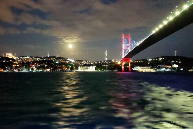 3 Hour Ottoman Dinner Cruise in Istanbul - Key Points