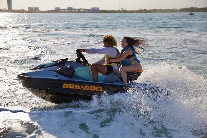 3 Hour Party Boat Jet ski Banana Tube and open bar in Miami - Why Travelers Love This Tour