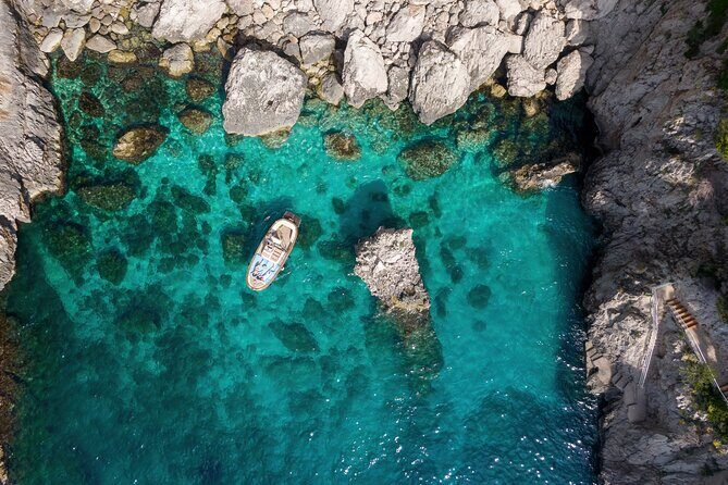 3-hour private boat tour of Capri - Exploring the 3-hour private boat tour of Capri: a detailed look