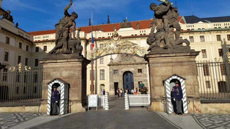 3-hour Private Prague Castle Walking Tour - A Detailed Look at the 3-Hour Private Prague Castle Walking Tour