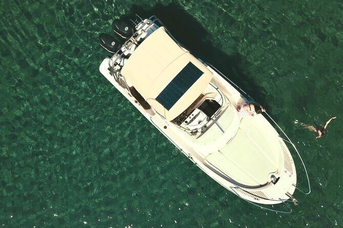 3-Hour Private Sailing and Snorkeling Adventure from Fira - The Experience in Detail