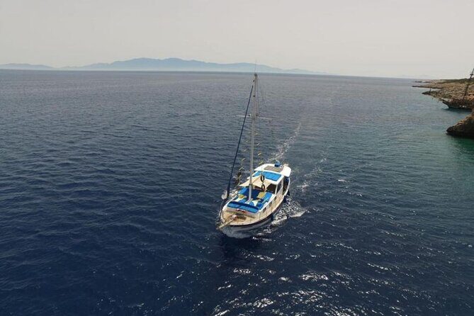 3-Hour Private Sunset Boat Tour With Dinner in Bodrum - The Experience You Can Expect