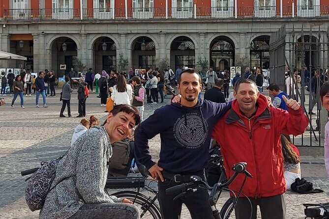 3-Hour Private Tour of Madrid by Bike - Discover Madrid on Two Wheels: What to Expect