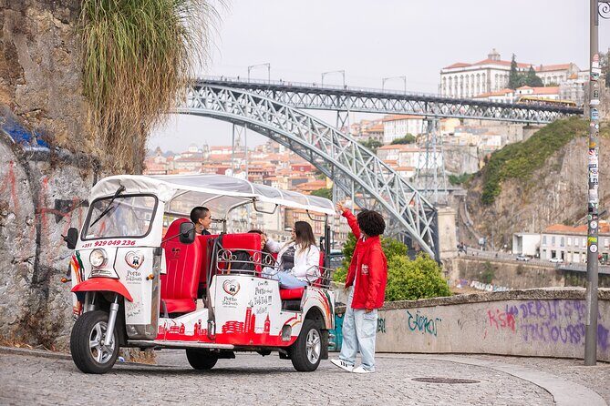 3 Hour Tuk tuk Tour in Porto - Key Points