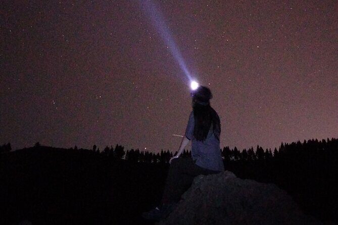 3-Hours Astronomy Hiking Experience in Roque Nublo Mountains - What the Experience Involves