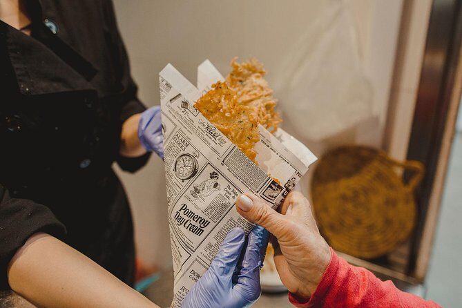 3 Hours Malaga Tapas Crawl Tour by Food Lover Tour - Highlights and Special Touches