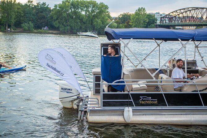 3 Hours Prague Private Boat Cruise Beer or Prosecco Unlimited - The Food and Drink