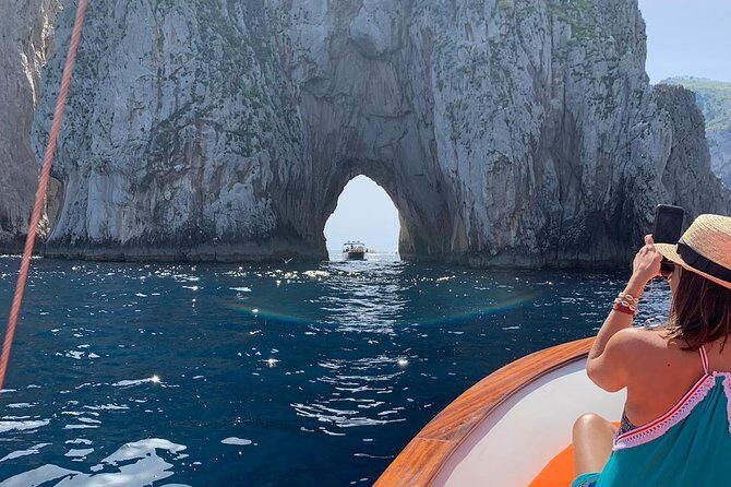 3 hours Private Capri Boat Tour - Exploring the Capri Coast from a Boat