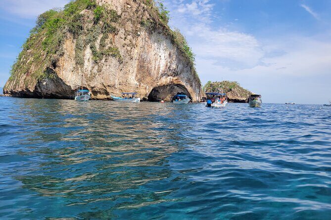 3 hours private snorkeling tour in Misaloya, Puerto Vallarta - FAQs