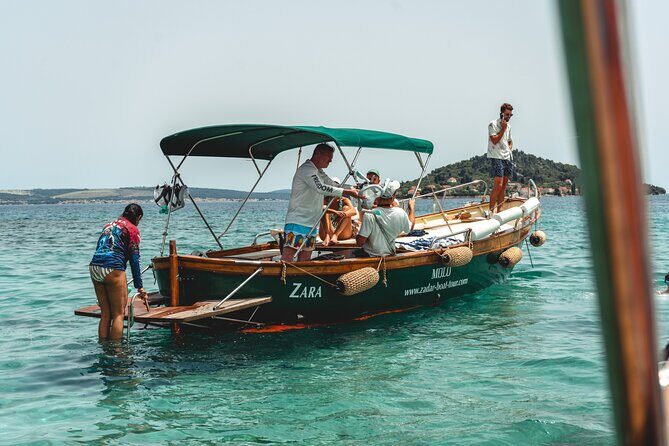 3 Island Swimming and Snorkeling Cruise with Prosecco - Key Points