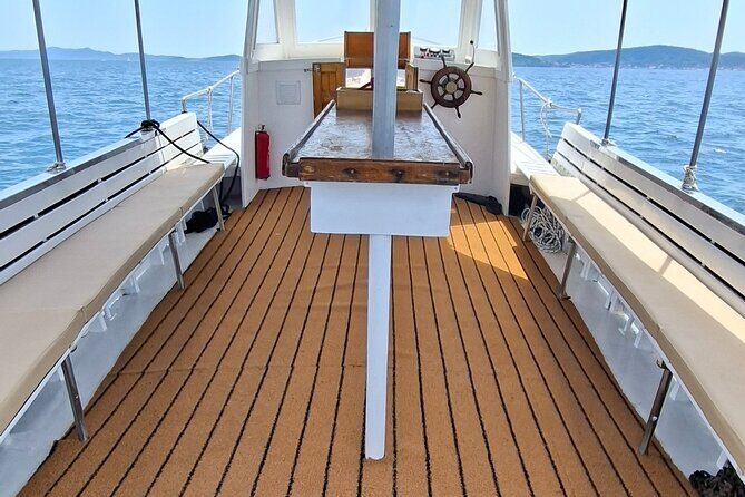 3 Island Tour Swim and Snorkel with Drinks on Traditional Boat - FAQs About the 3 Island Tour