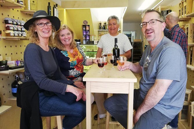 3 table wines & 5 Port wines + Tapas - The Ribeira Square and the Douro River Views