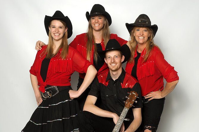"31 String Showdown" show & dinner at Firelight Barn in Henderson - The Show and Performers
