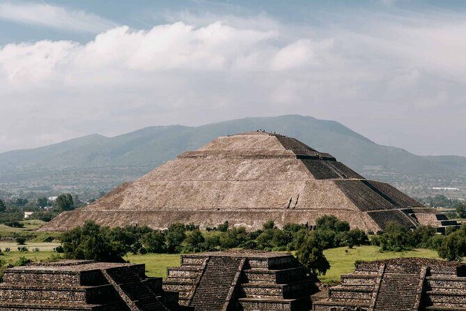 3X1 Teotihuacan, Basilica of Guadalupe, Tlatelolco and Tequila Tour - Who Is This Tour Best For?
