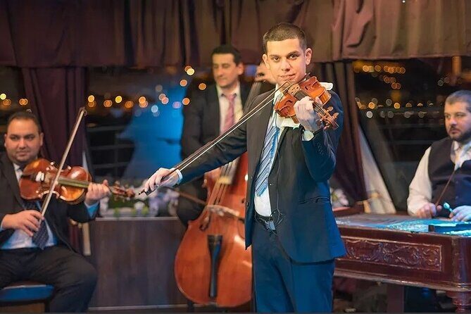 4 course Dinner Cruise with Operetta and Folk Show - FAQ