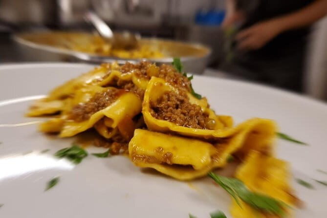 4 - Courses Dinner Interactive Cooking Lesson In Florence - Who Is This Experience For?