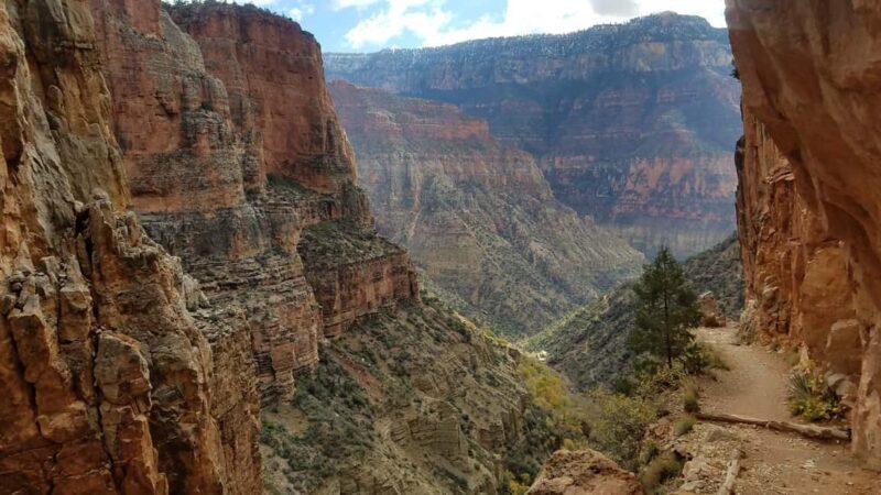 4-Day Cultural & Nature Escape with Wine Tasting - Transportation & Group Size